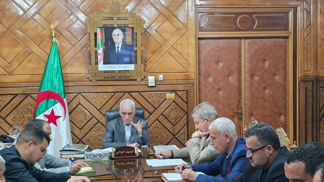 الجلفة : اجتماع تقييمي لمتابعة انشغالات المواطنين بعين وسارة